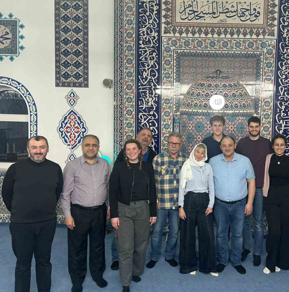 Jugendring und Moschee gemeinsam im Bild.